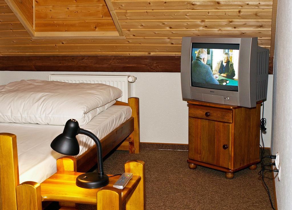 Noclegi Helvet Ustrzyki Dolne Kamer foto
