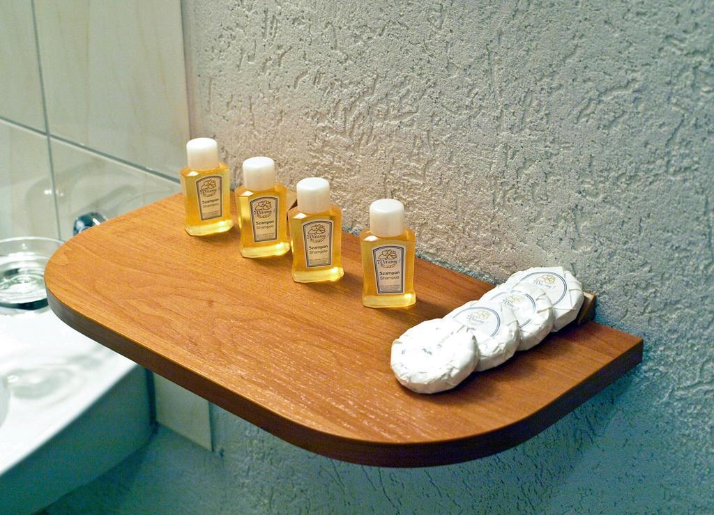Noclegi Helvet Ustrzyki Dolne Kamer foto